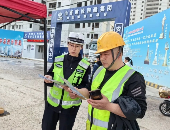 临汾公安交警组织开展《道路交通安全法》颁布实施20周年主题宣传活动