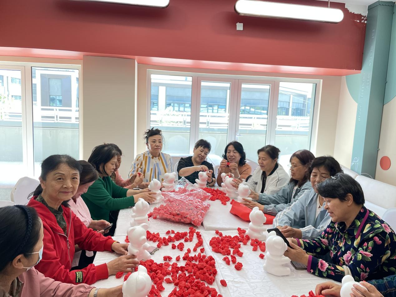 太原万柏林区小井峪街道：以爱之名献礼母亲  灼灼韶华感恩有您