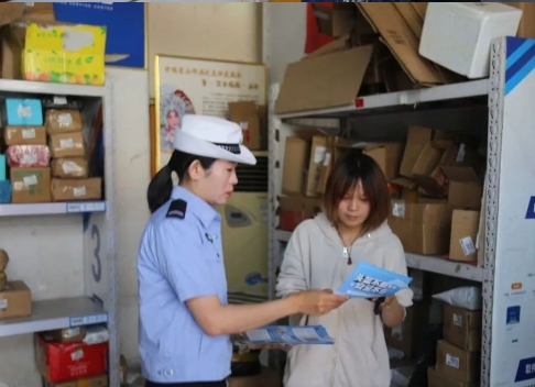 临汾公安交警走进辖区快递企业筑牢文明交通安全意识