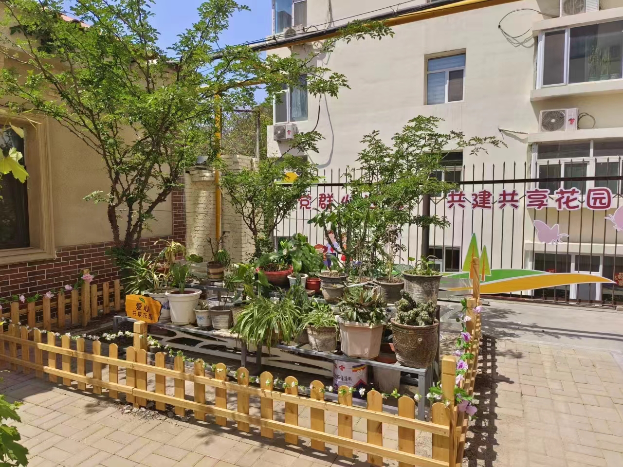 太原杏花岭区高质量开展创卫工作：凝聚党心倾听民意  社区荒地变成花园