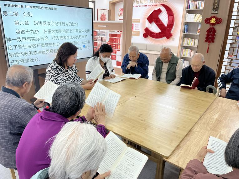 太原万柏林区神堂沟街道国兴社区：多举并措树先进  榜样示范引前行