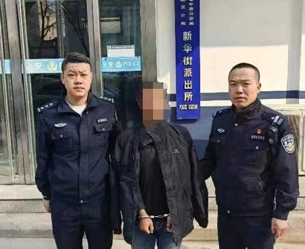 晋中城区警方破获系列盗窃汽车电瓶案