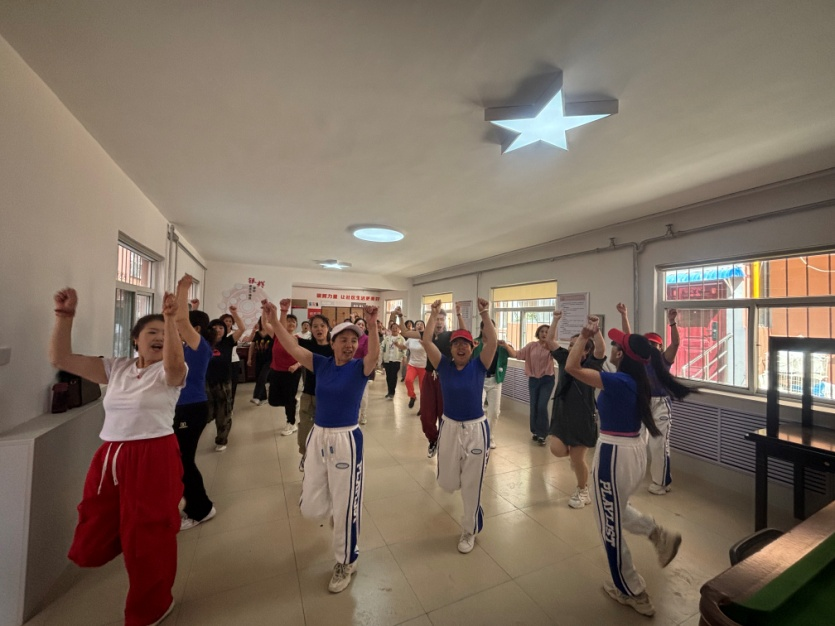 太原万柏林区南寒街道：舞动健康活力  彰显退休风采