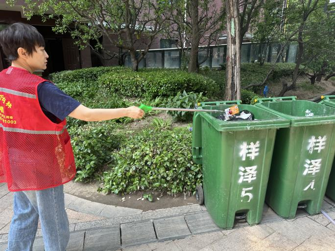 太原万柏林区工信局：持续搞共建  社区扮靓展新颜