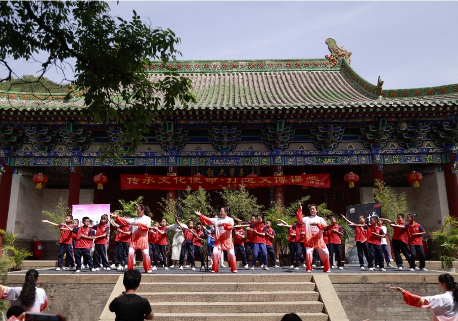 “传承文化使命 · 打造文博课堂”龙山石窟博物馆开展“5·18国际博物馆日”主题