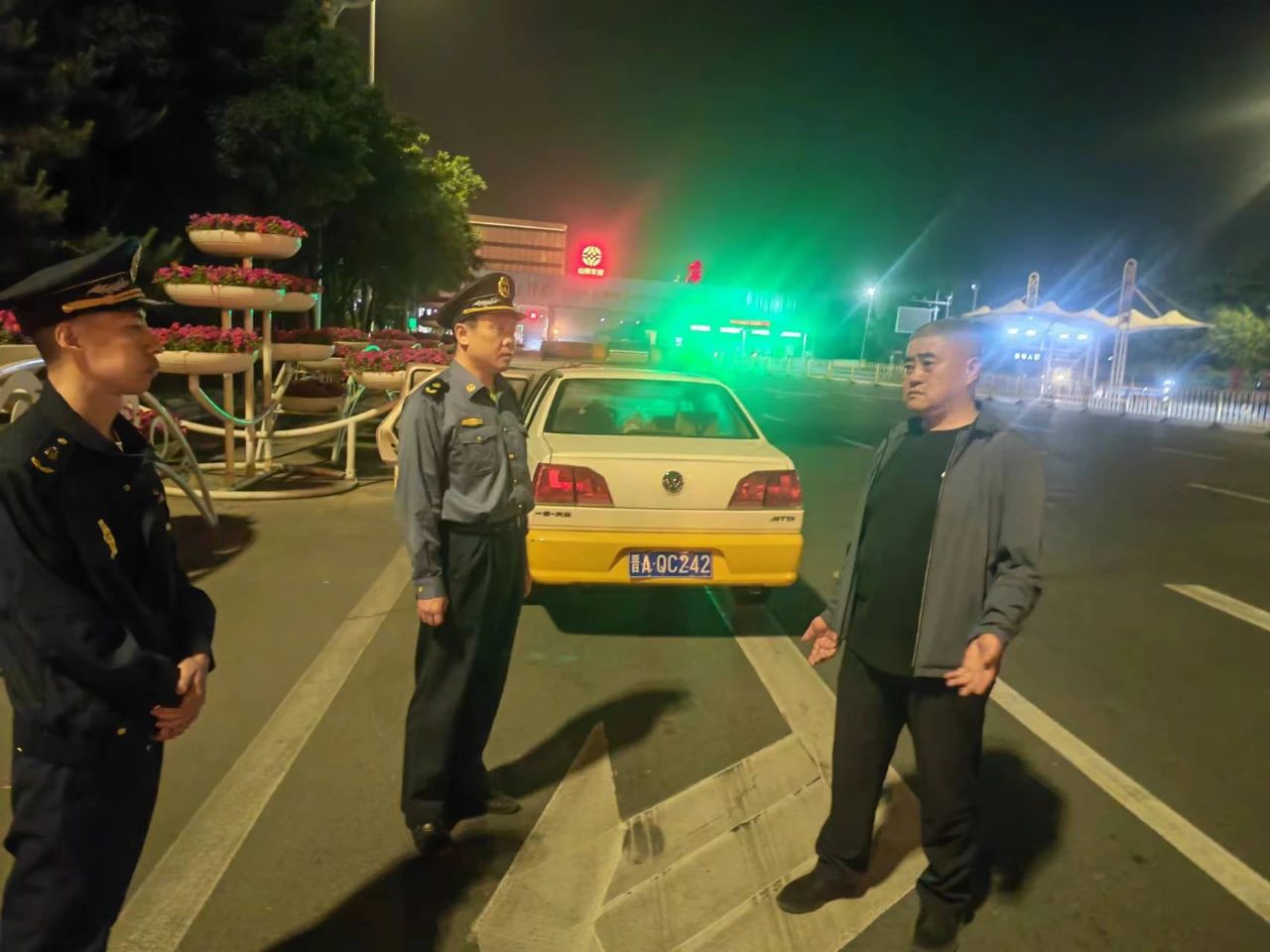 太原小店区交通运输局：强化中重型柴油货车路检路查  持续改善城市空气质量