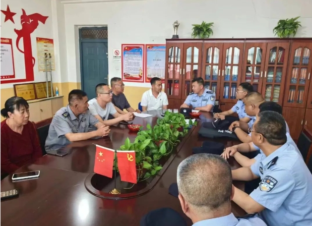 山西灵石县静升派出所“警校”联动开展应急处突演练