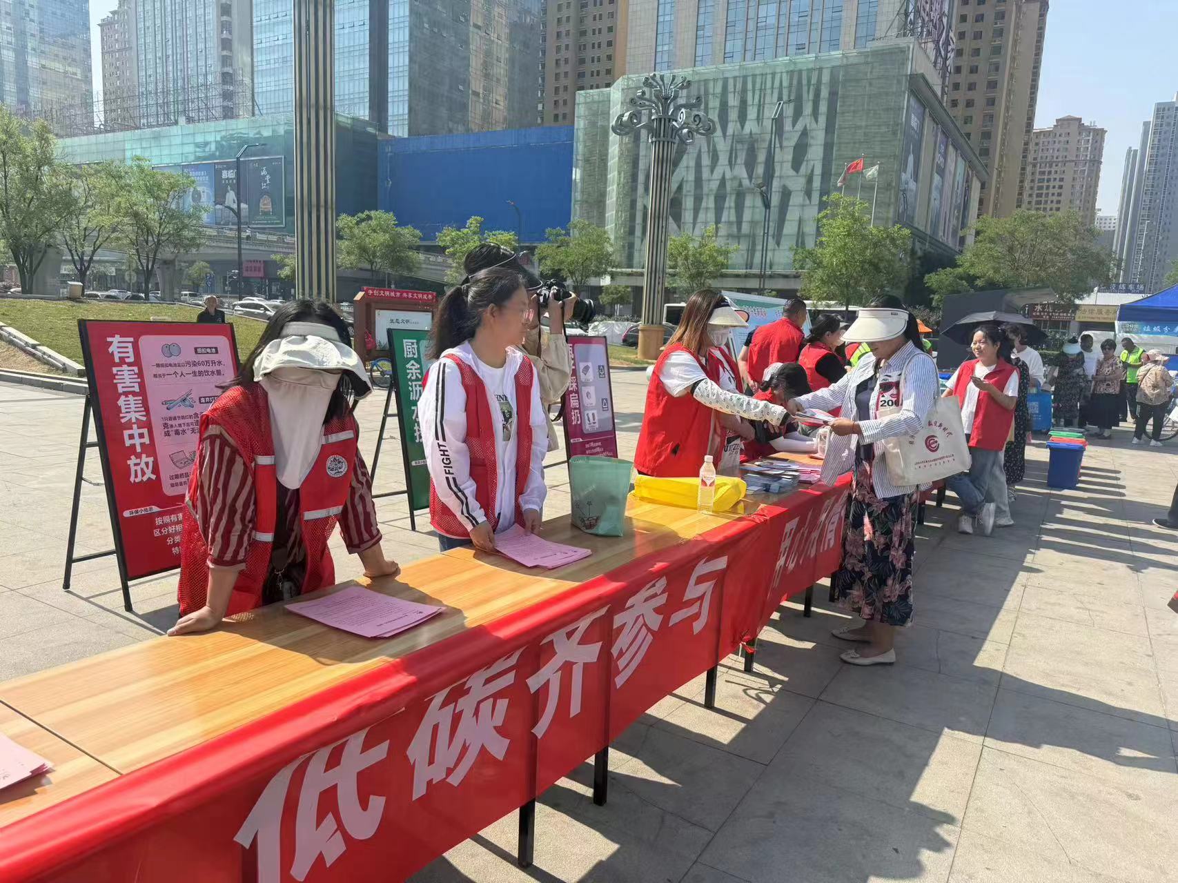 太原小店区：“分类快闪秀”点亮分类新时尚，助力垃圾分类宣传