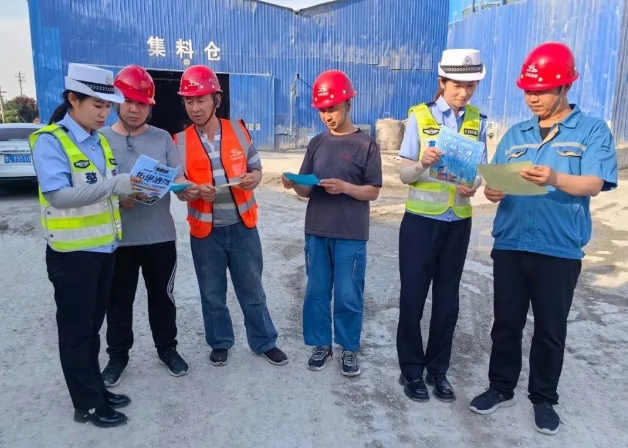 临汾浮山：交通安全不能忘  平安相伴务工路