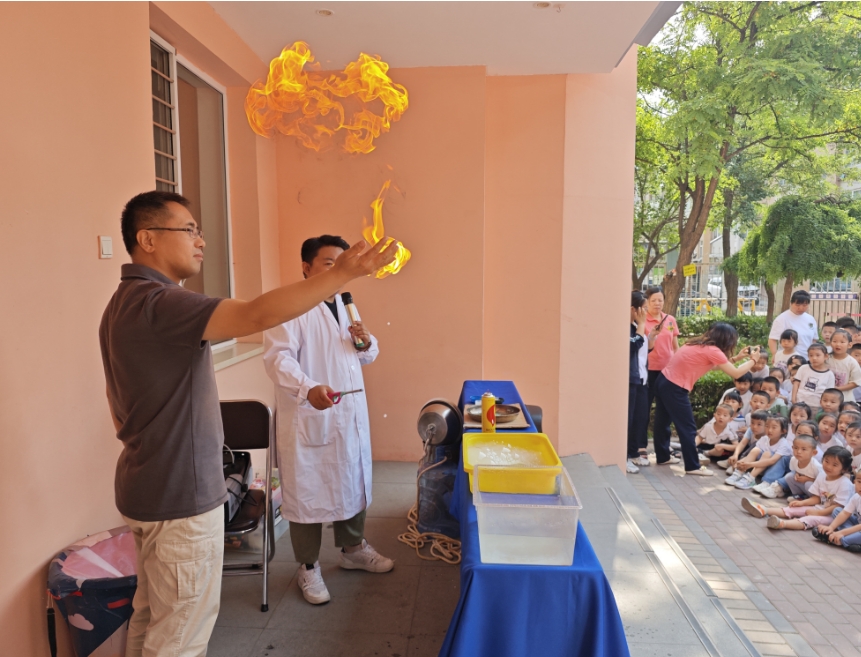 太原杏花岭区巨轮街道：趣味小实验  科学大探索