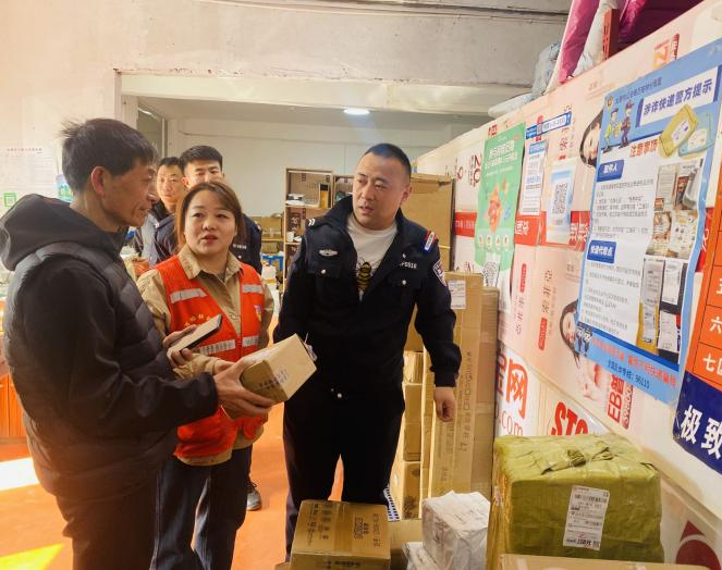 太原万柏林区杜儿坪街道：“网+警”联动共治  让群众安全感“满格”