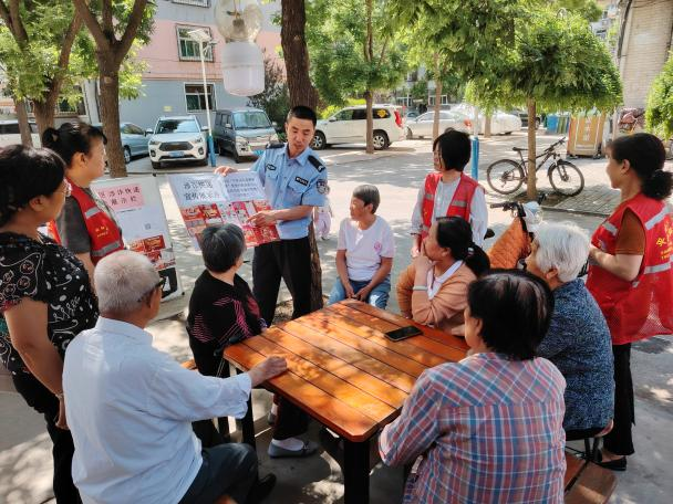 太原万柏林区：“小板凳”开启反诈“大讲堂”