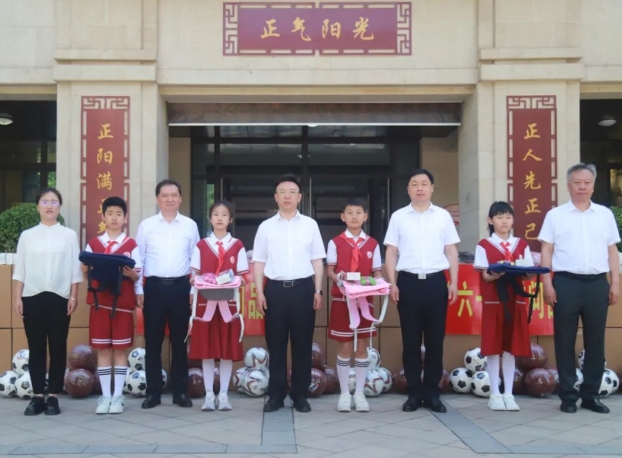 太原小店区领导开展“六一”儿童节走访慰问   向全区少年儿童致以节日问候