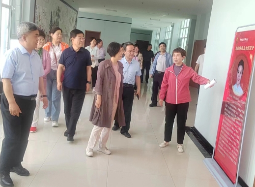 山西省委老干部局副局长王小丽在忻州繁峙县调研