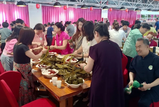 太原迎泽区：浓情迎端午，粽香暖侨心