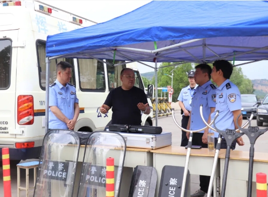 山西灵石：张国华同志深入高考考点督导检查高考安保工作