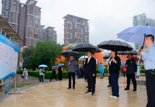 老旧小区焕新颜  提升居民幸福感——太原市政协主席操学诚调研老旧小区改造工作