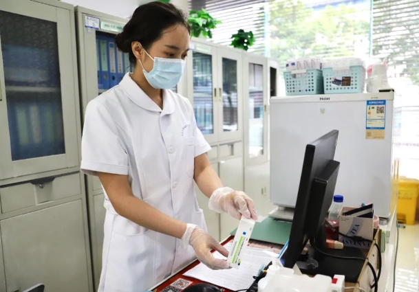 太原小店区首家全数字化疫苗接种门诊 让接种更“智慧”