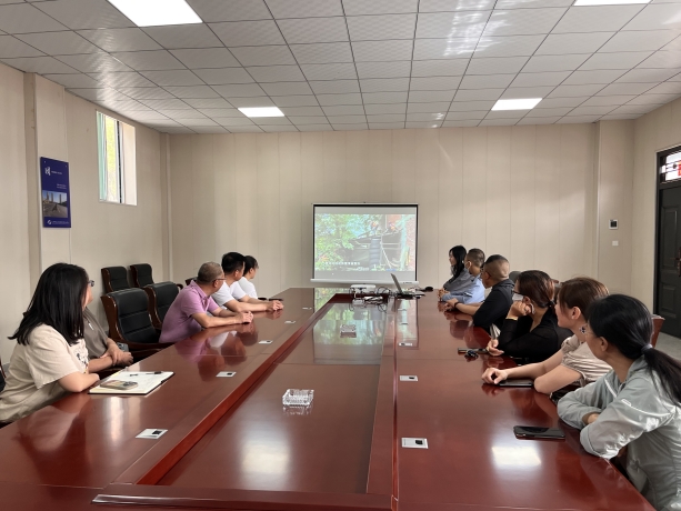 太原市政集团八公司联合装饰公司开展廉政警示教育活动