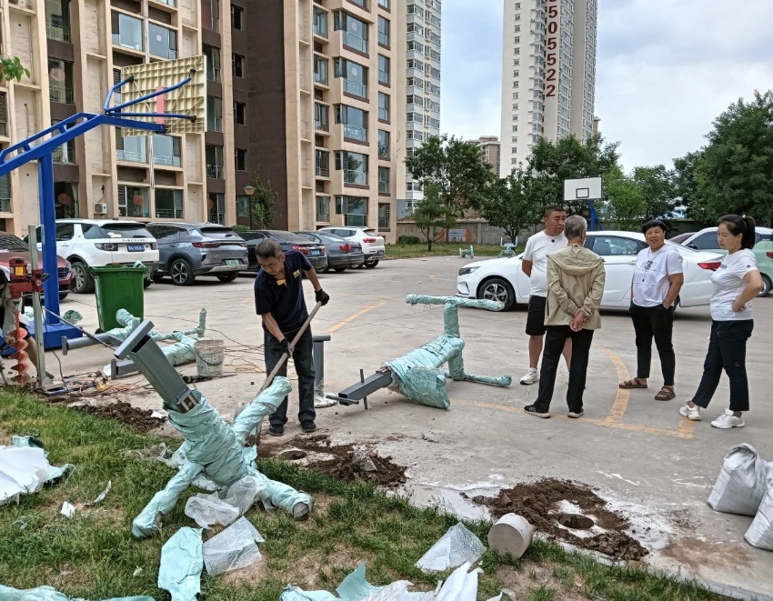 太原阳曲县社区建设工委东北街社区：健身器材进小区  居民休闲有“趣”处