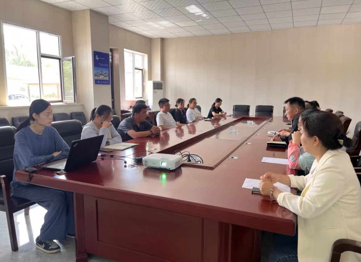 太原市政集团八公司联合装饰公司开展“以知促行  以学促做”主题党日活动