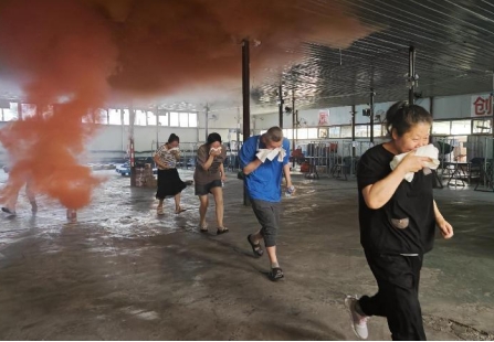 筑牢安全防线  共绘平安画卷——太原万柏林区西铭街道狮头苑社区开展地企联动应急逃