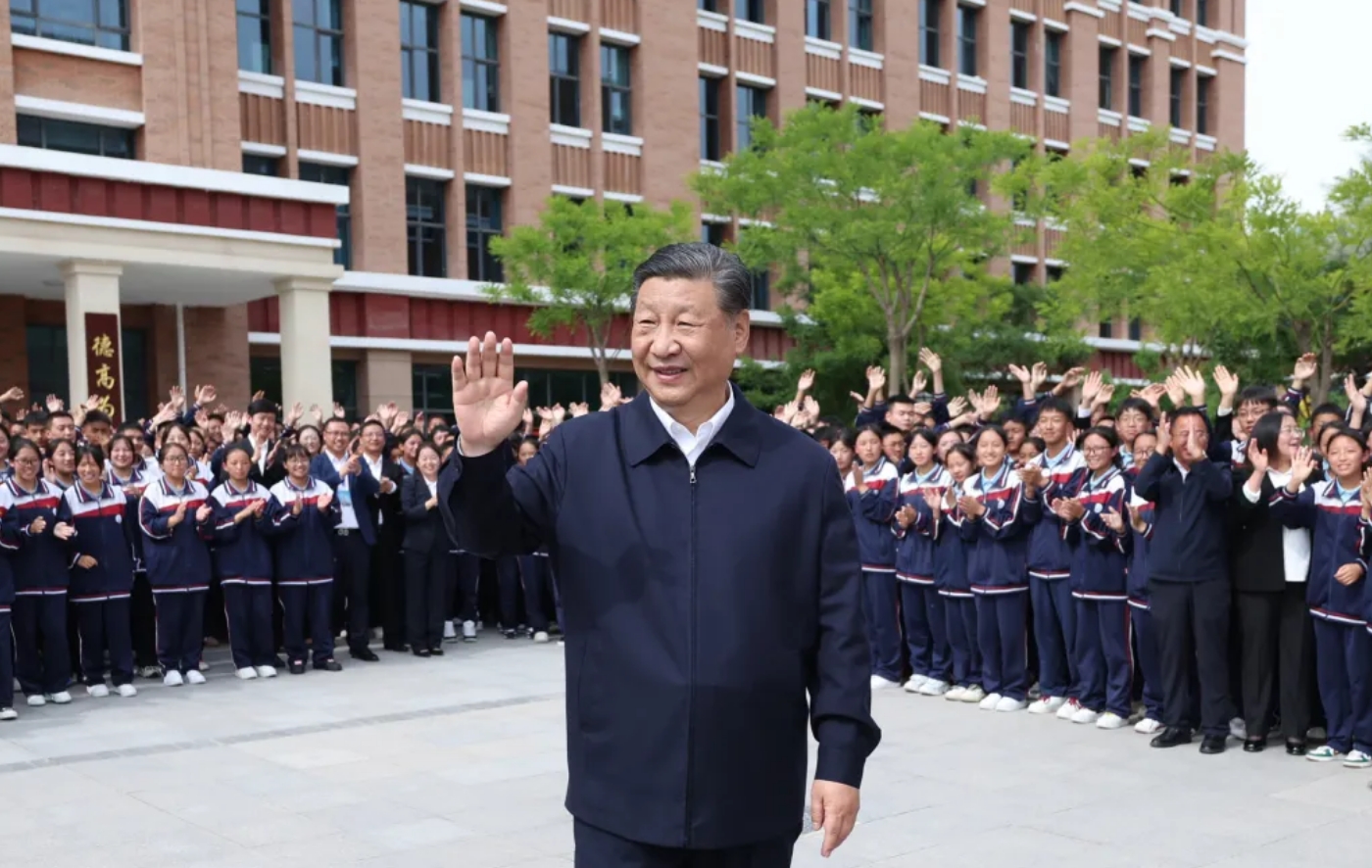 习近平在青海考察调研