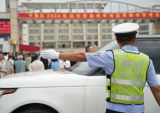 山西全省公安交警多项举措护航中考