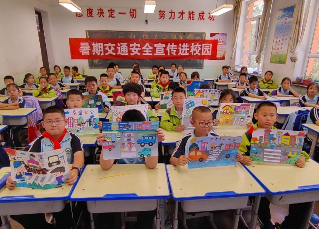 吕梁岚县交警进校园，护航暑期安全行