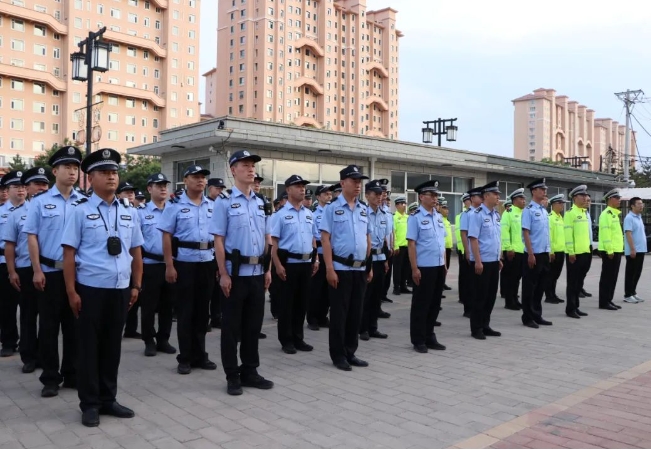 筑牢夏夜“防护墙”，当好平安“守夜人”——大同公安开展夏夜治安巡查宣防集中统一行
