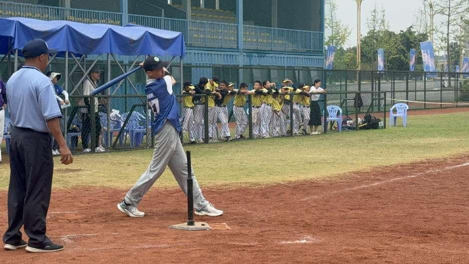 阳光少年逐梦前行——太原万柏林区永乐苑阳光双语小学软垒队在全