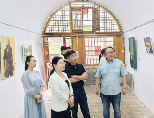 衡水学院美术学院师生作品展在临县“谢永增孙家沟艺术馆”开展