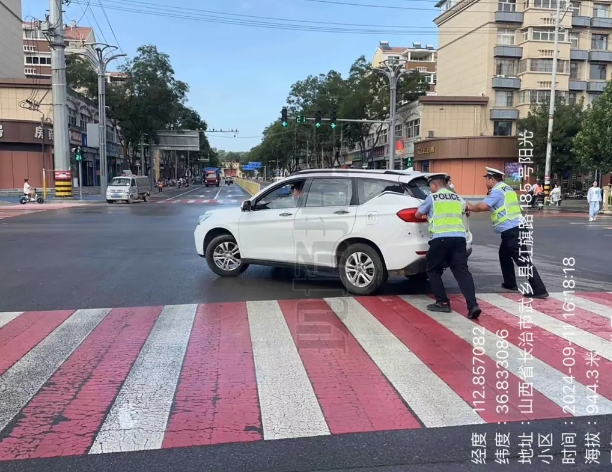 长治武乡：车辆抛锚正犯难  交警帮助解困境