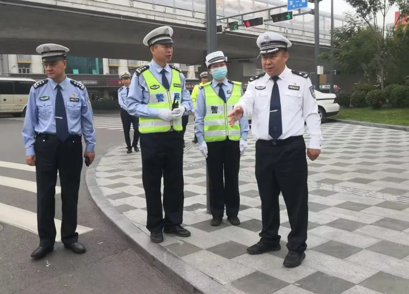 中秋“警”相随 安全“不放假” ！临汾公安交警支队全力做好中秋节假期道路交通安全