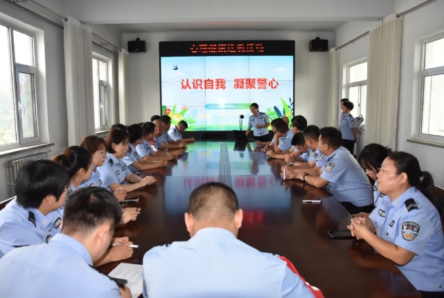 长治黎城公安：金秋送教下基层  赋能减压强精兵