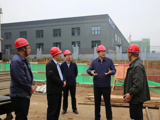 忻州静乐县委副书记、县长居清平调研督导静乐县现代农业产业示范区项目建设工作