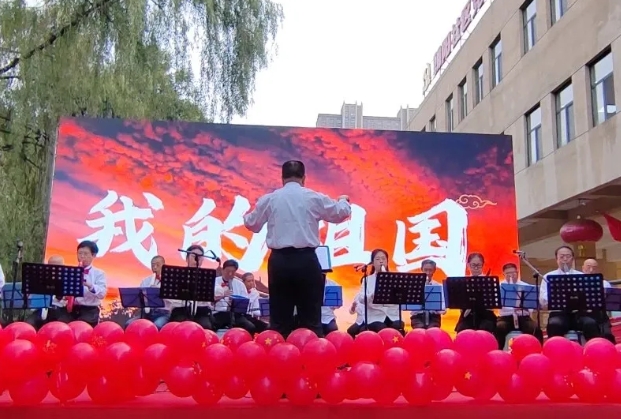 用艺术颂歌庆祖国华诞  他们提前唱起了“生日歌”