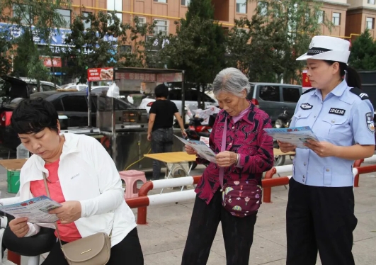 长治壶关交警：宣传进社区  安全知识送上门