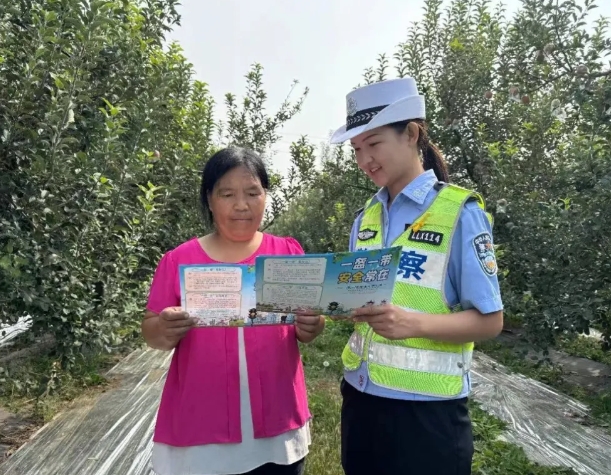 交通安全进农村  平安出行警“乡”随——临汾公安交警深入农村开展三个“十小事”主