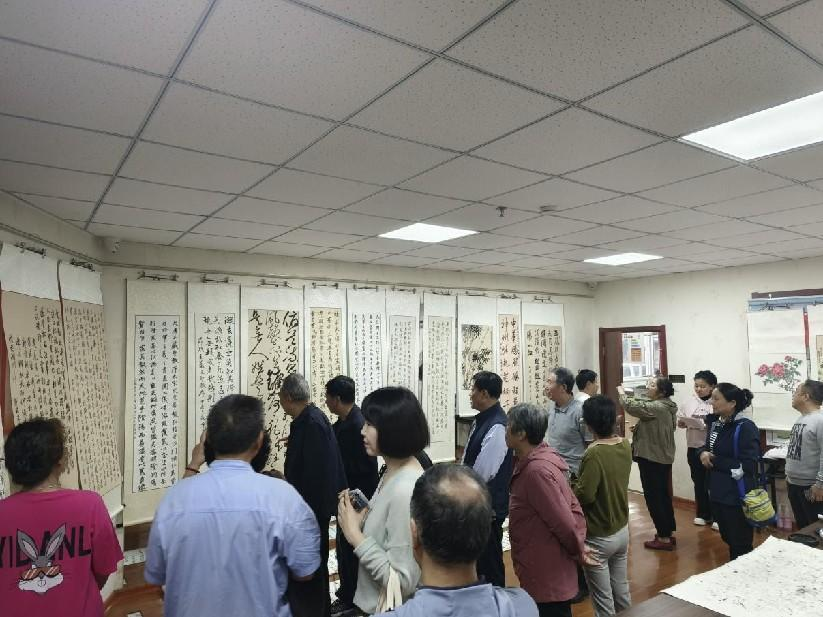 太原万柏林区西岸社区“丹青绘盛世  翰墨书华章”庆祝新中国成立75周年华诞书画展