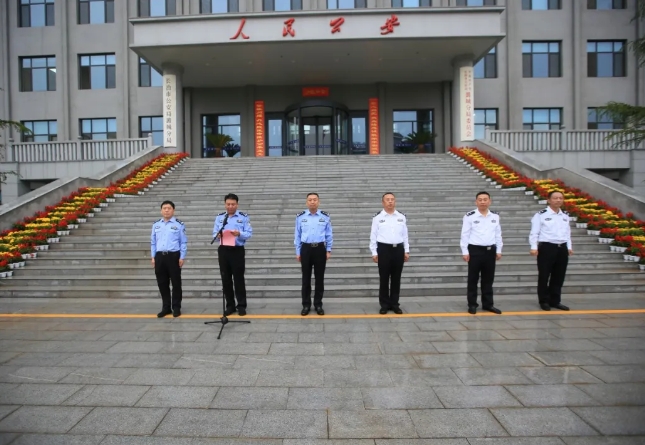 双警携手  共庆华诞——长治市公安局潞城分局与潞城监狱举行“双警共建保平安”迎国