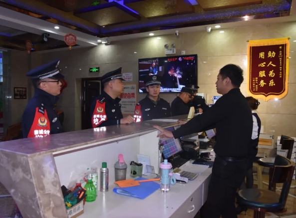 长治黎城县公安局开展社会面集中清查行动