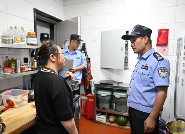 亮实招、谋实效！吕梁离石公安交出“夏季行动”平安答卷