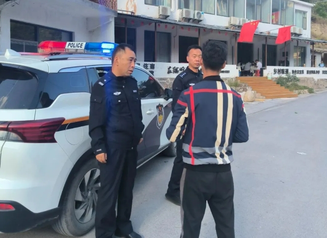 小游客与家人争吵走失  长治壶关公安急速寻回