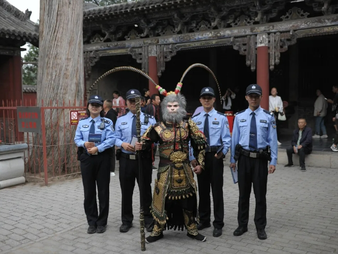 长治潞州区：警常在！景长安！