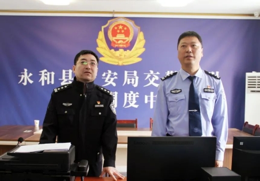 临汾市公安局交警支队政治处主任苏晓明深入永和督导检查国庆道路交通安保工作