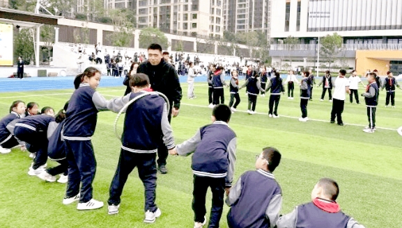 趣味运动燃活力  少年奋进新时代——太原万柏林区育华实验小学召开趣味运动会