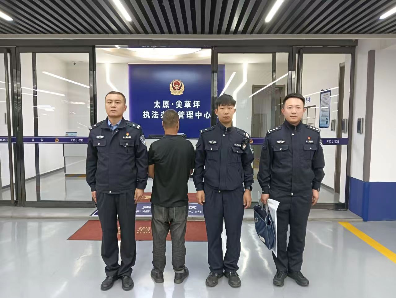 太原公安尖草坪分局迎新街派出所破获一起入室盗窃案件，刑事拘留一名犯罪嫌疑人