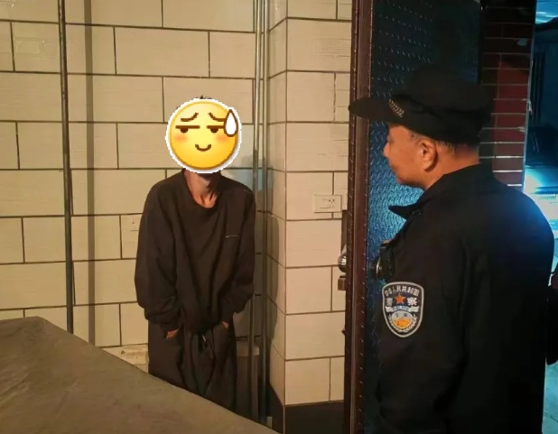 长治壶关公安救助走失群众  平凡“警”事暖人心