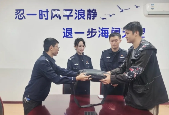 失而复得  警“暖”人心